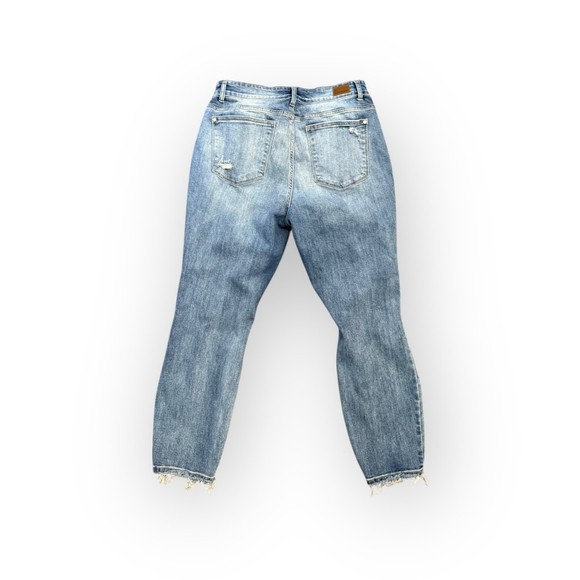 JUDY BLUE Women’s Mid Rise Boyfriend Distressed Cropped Jeans 14W - Picture 5 of 7